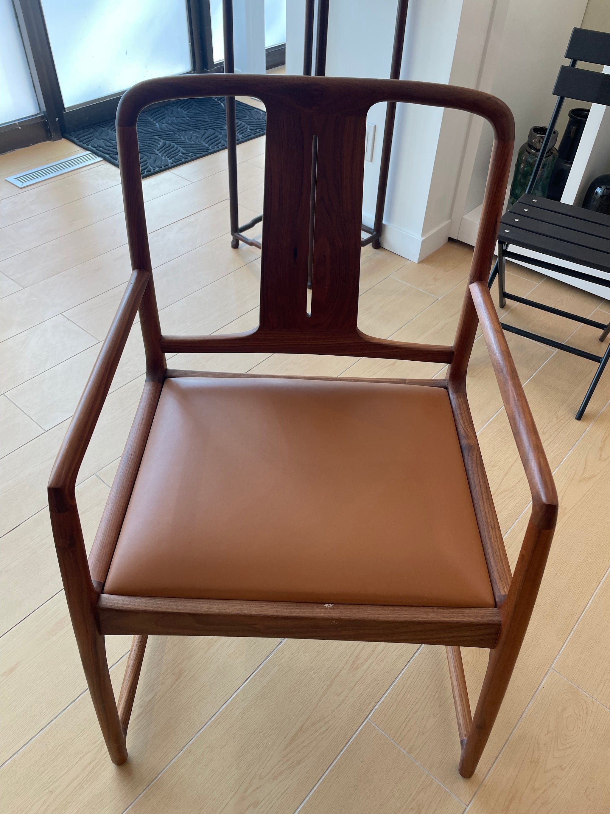 Yoo Chair