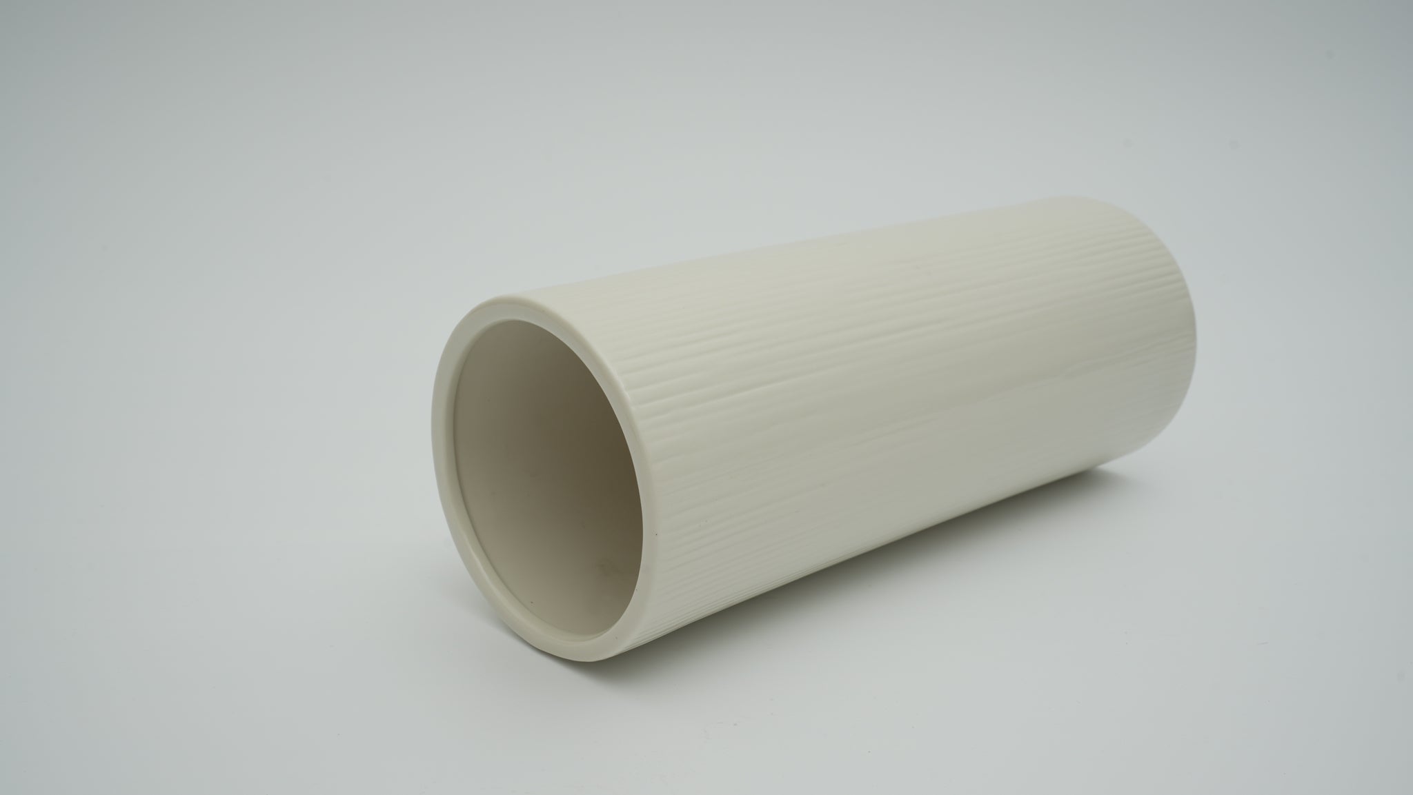 Matte White Ceramic Vase – Ribbed Cylinder