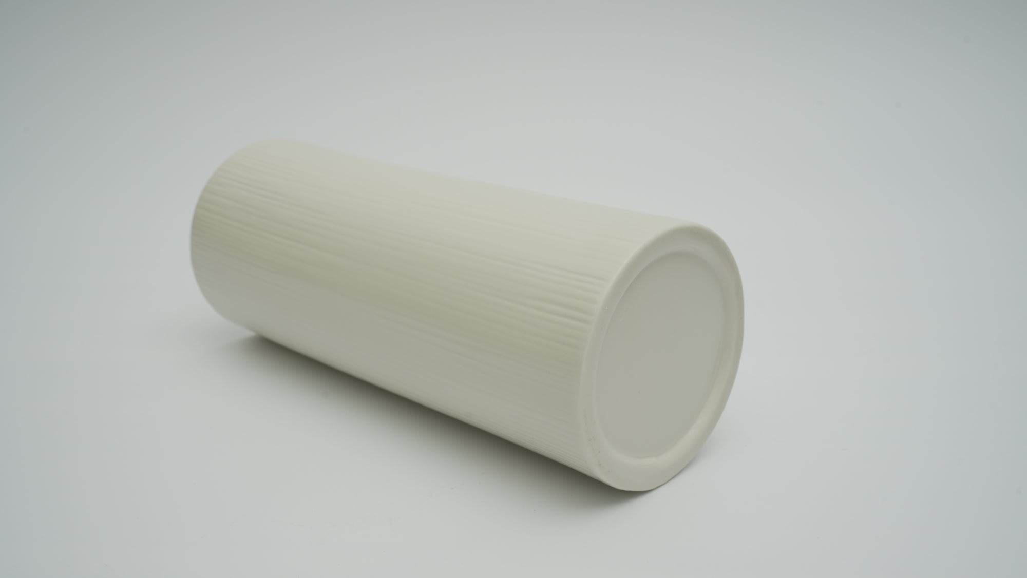 Matte White Ceramic Vase – Ribbed Cylinder