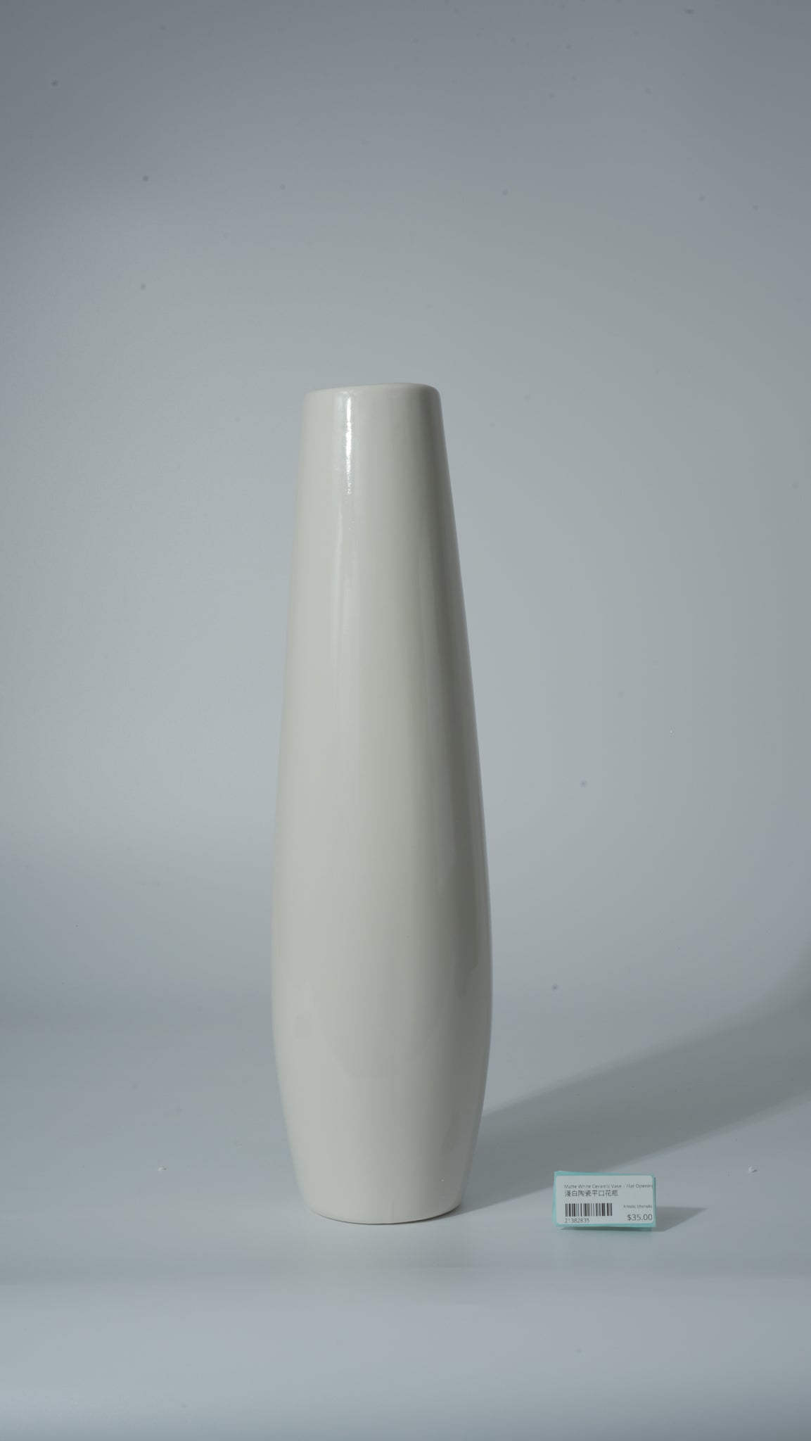 Matte White Ceramic Vase – Flat Opening