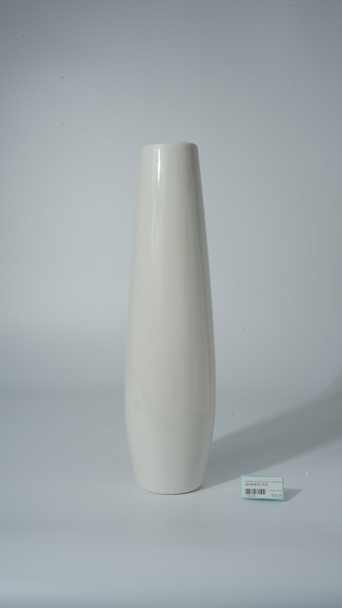 Matte White Ceramic Vase – Flat Opening