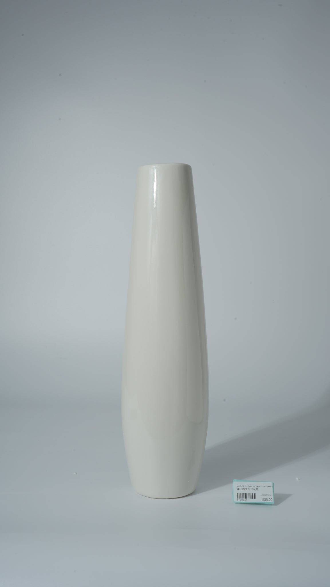 Matte White Ceramic Vase – Flat Opening