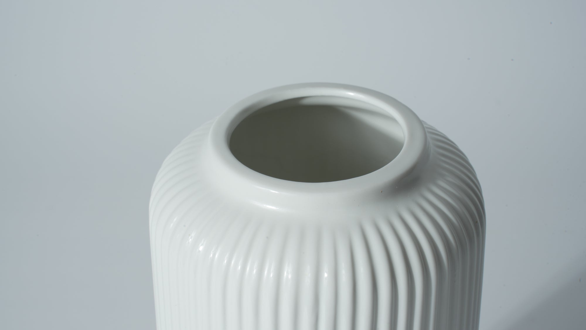 Matte White Ceramic T-Shaped Vase – Medium