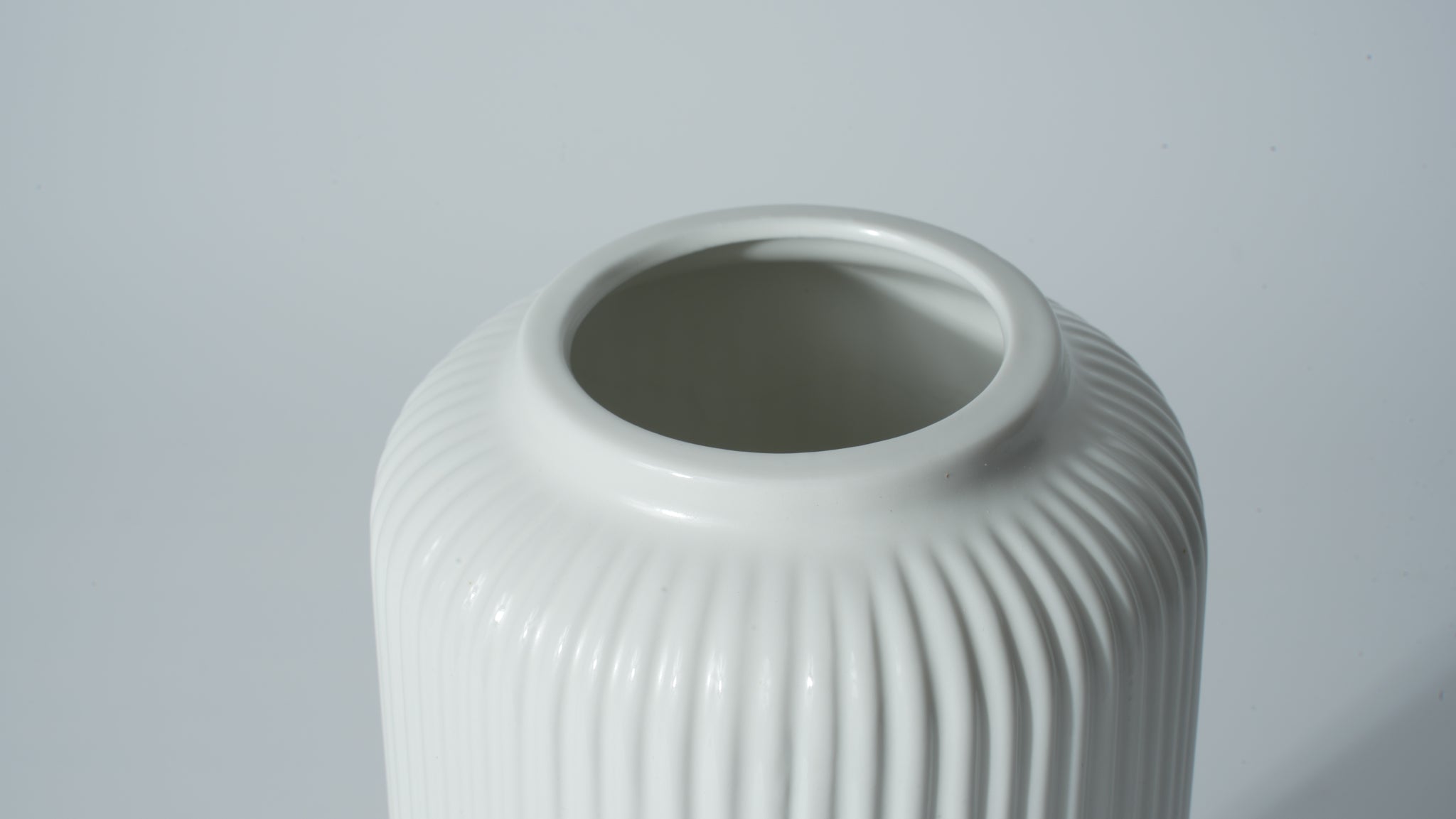 Matte White Ceramic T-Shaped Vase – Medium