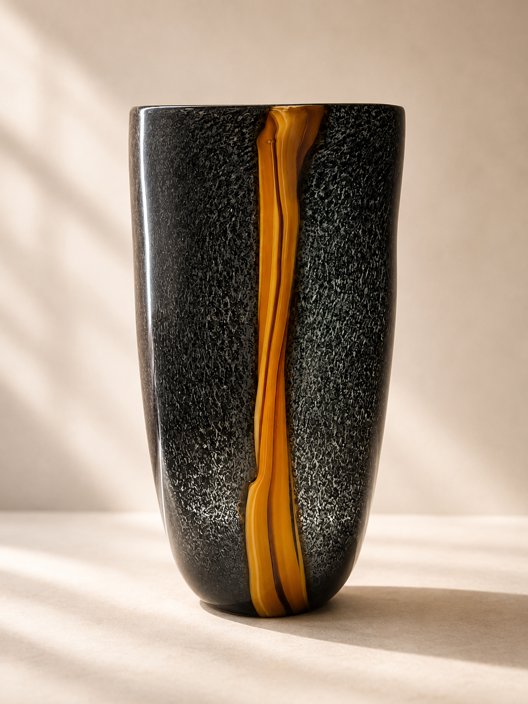 Black & Gold Glass Vase-S (22099)