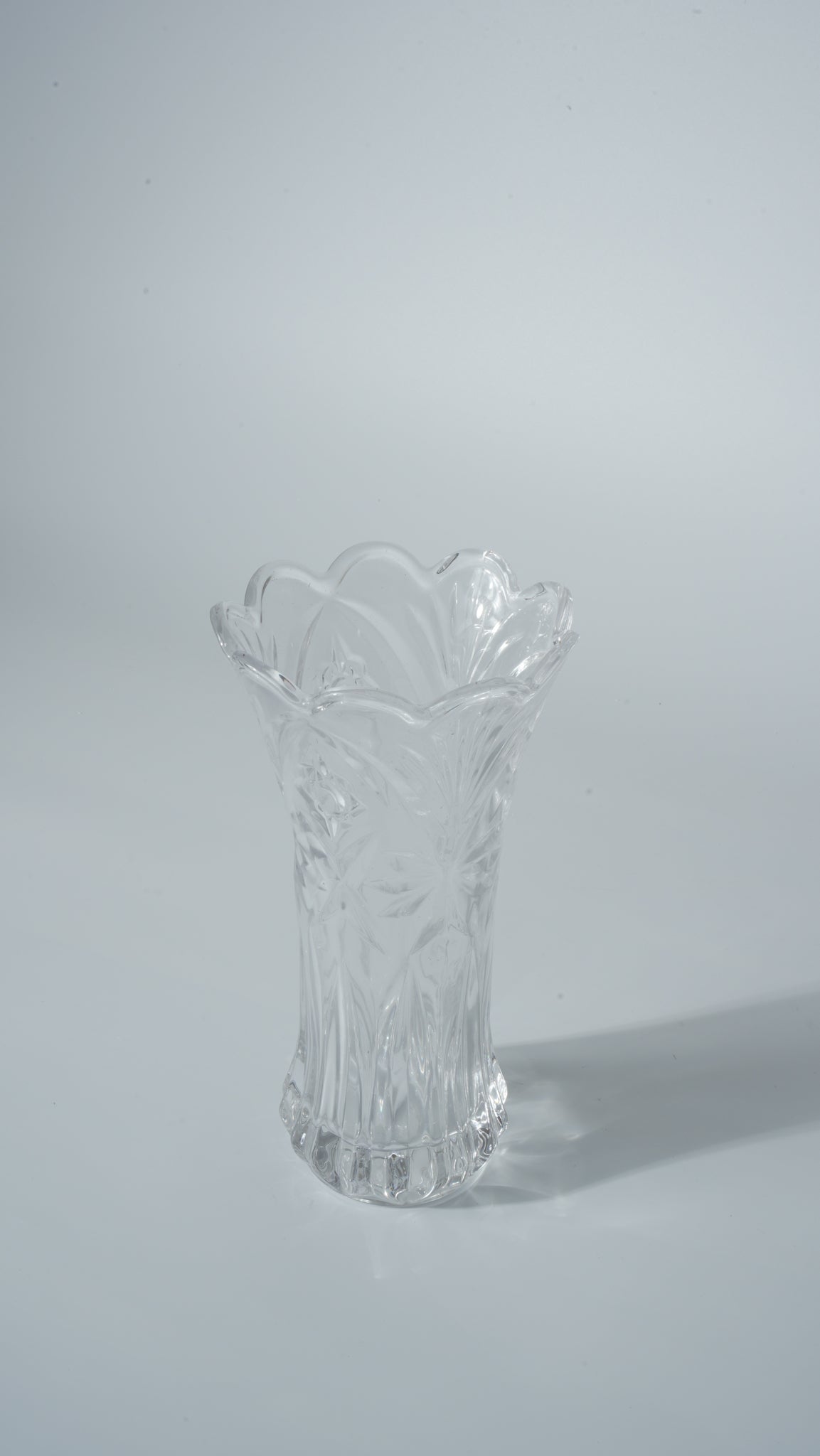Clear Glass Vase – Cabbage Style