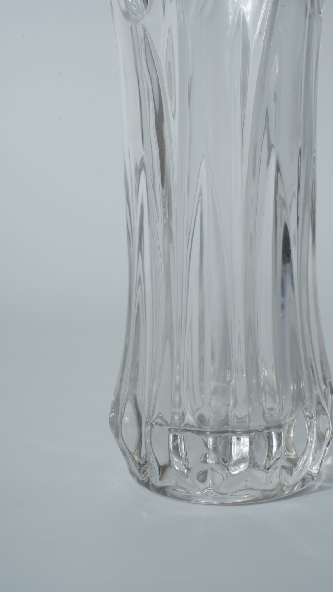 Clear Glass Vase – Tulip Style