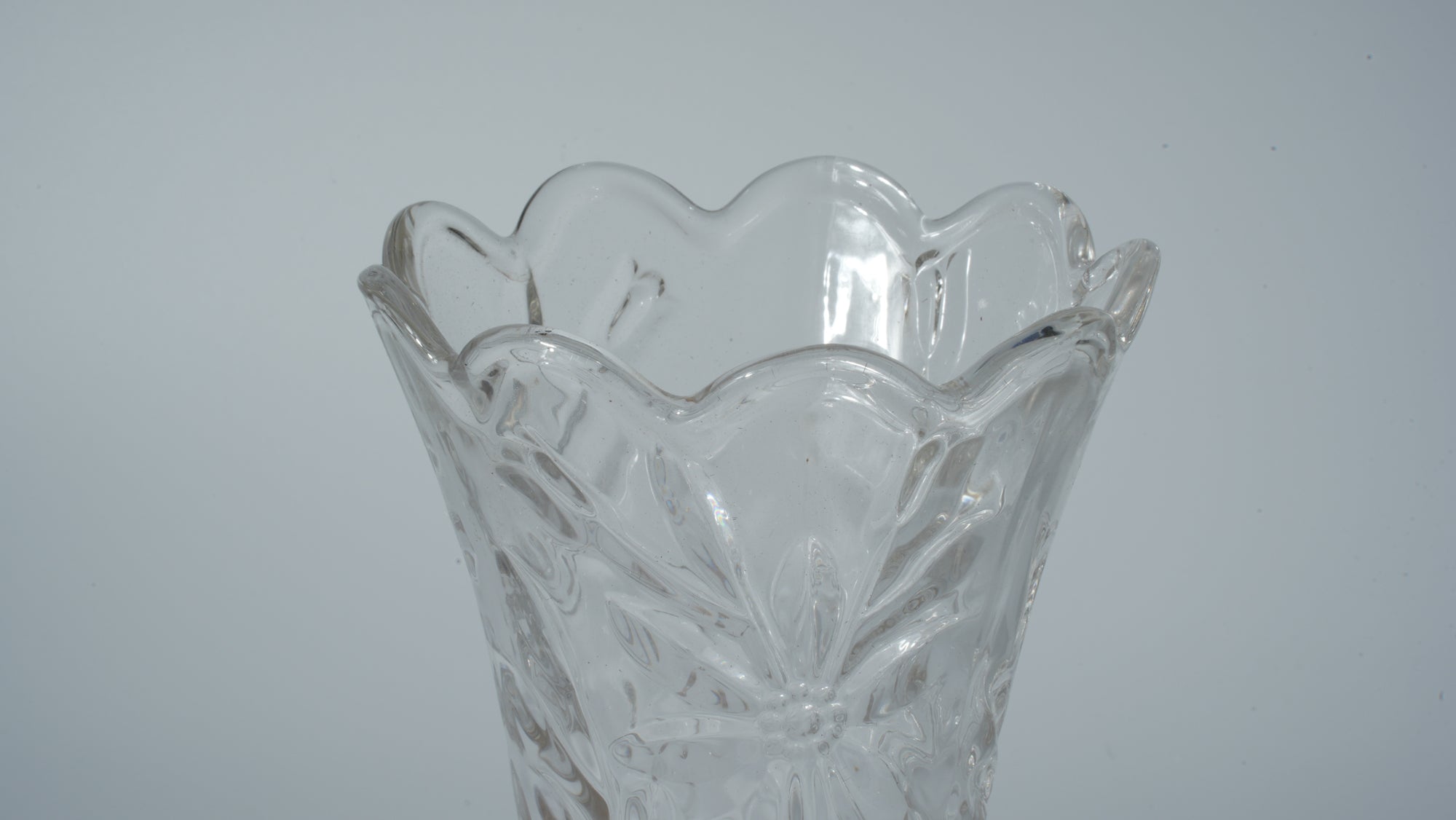 Clear Glass Vase – Orchid Style