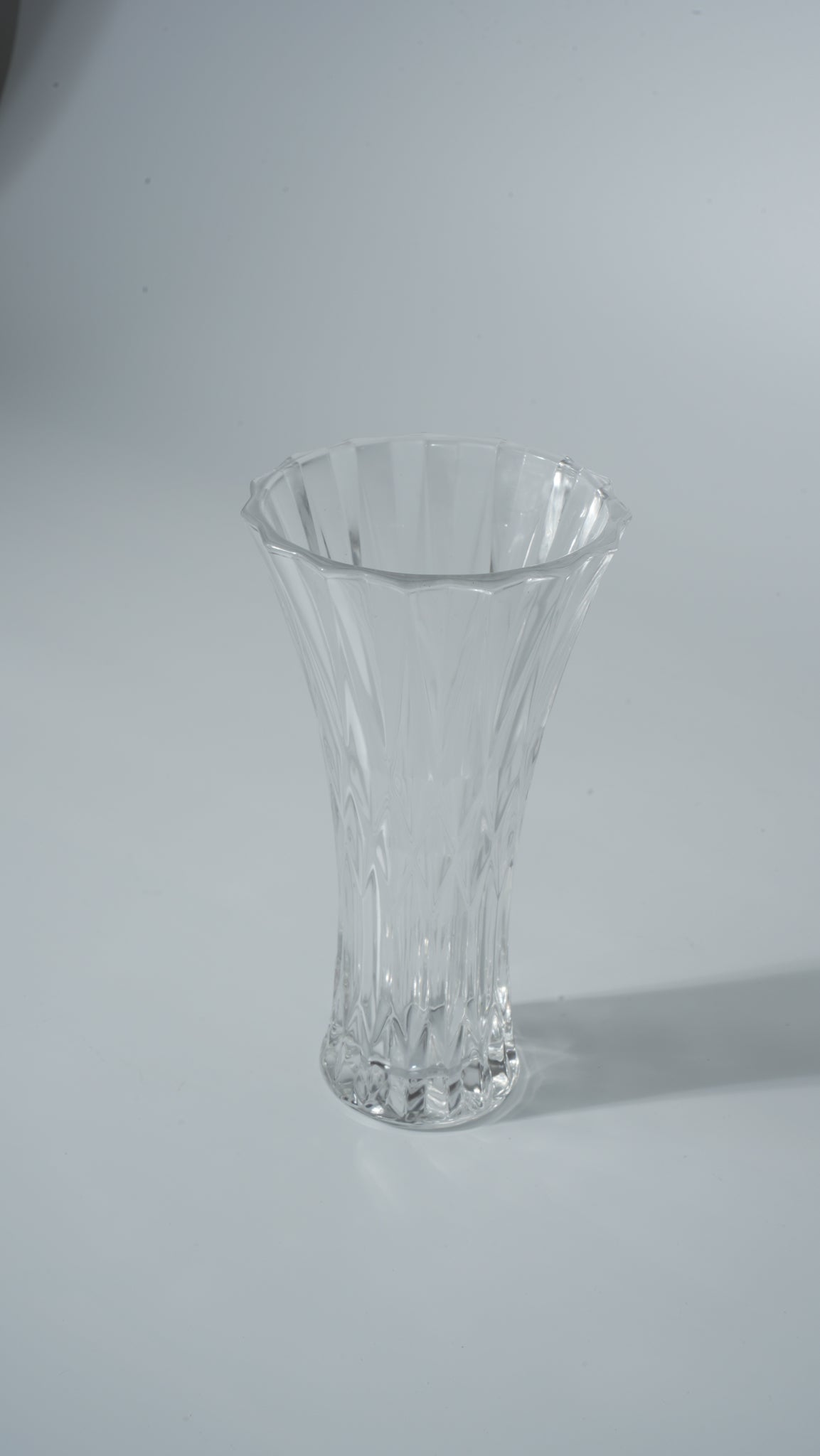 Clear Glass Vase – Ribbed Hourglass Shape