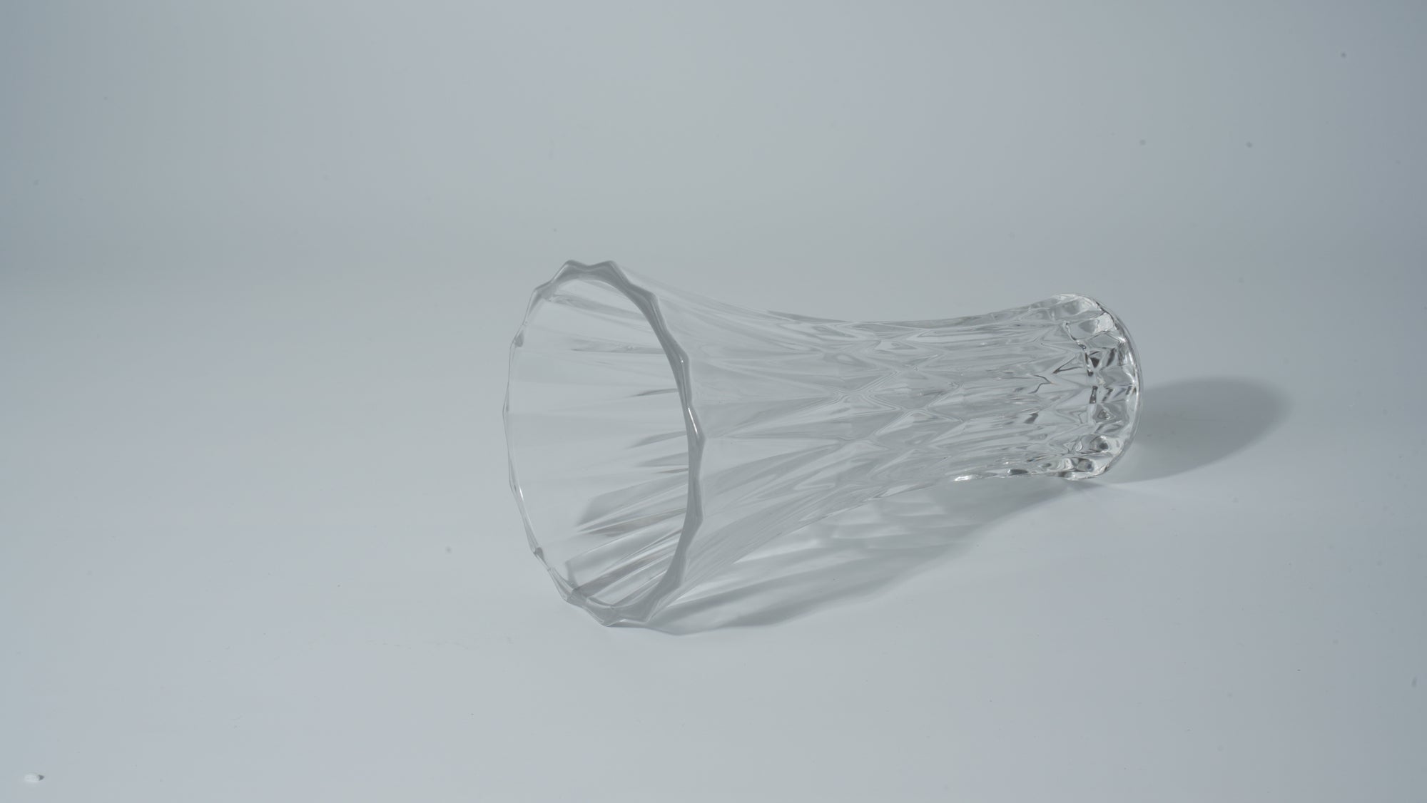 Clear Glass Vase – Ribbed Hourglass Shape