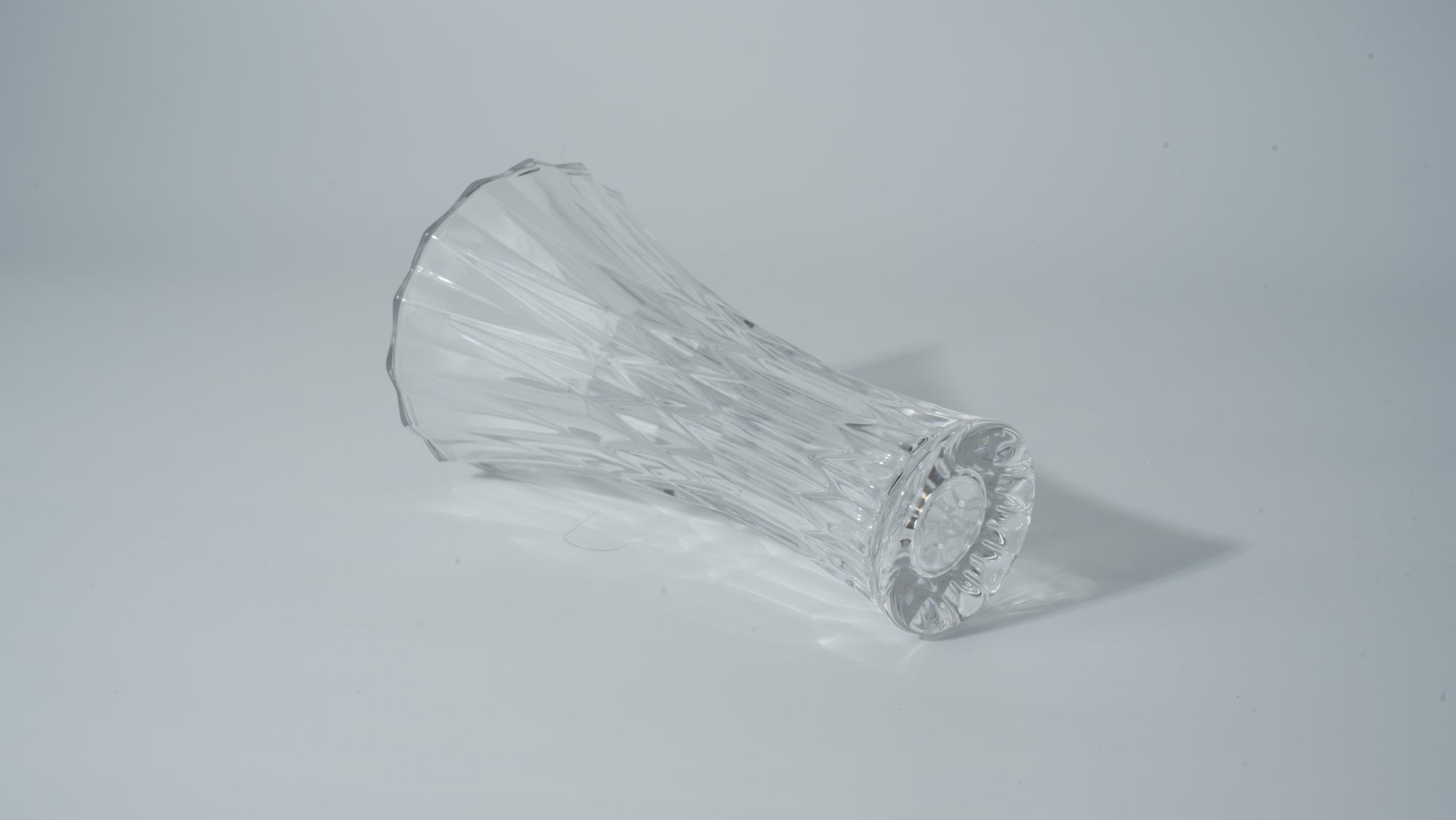 Clear Glass Vase – Ribbed Hourglass Shape