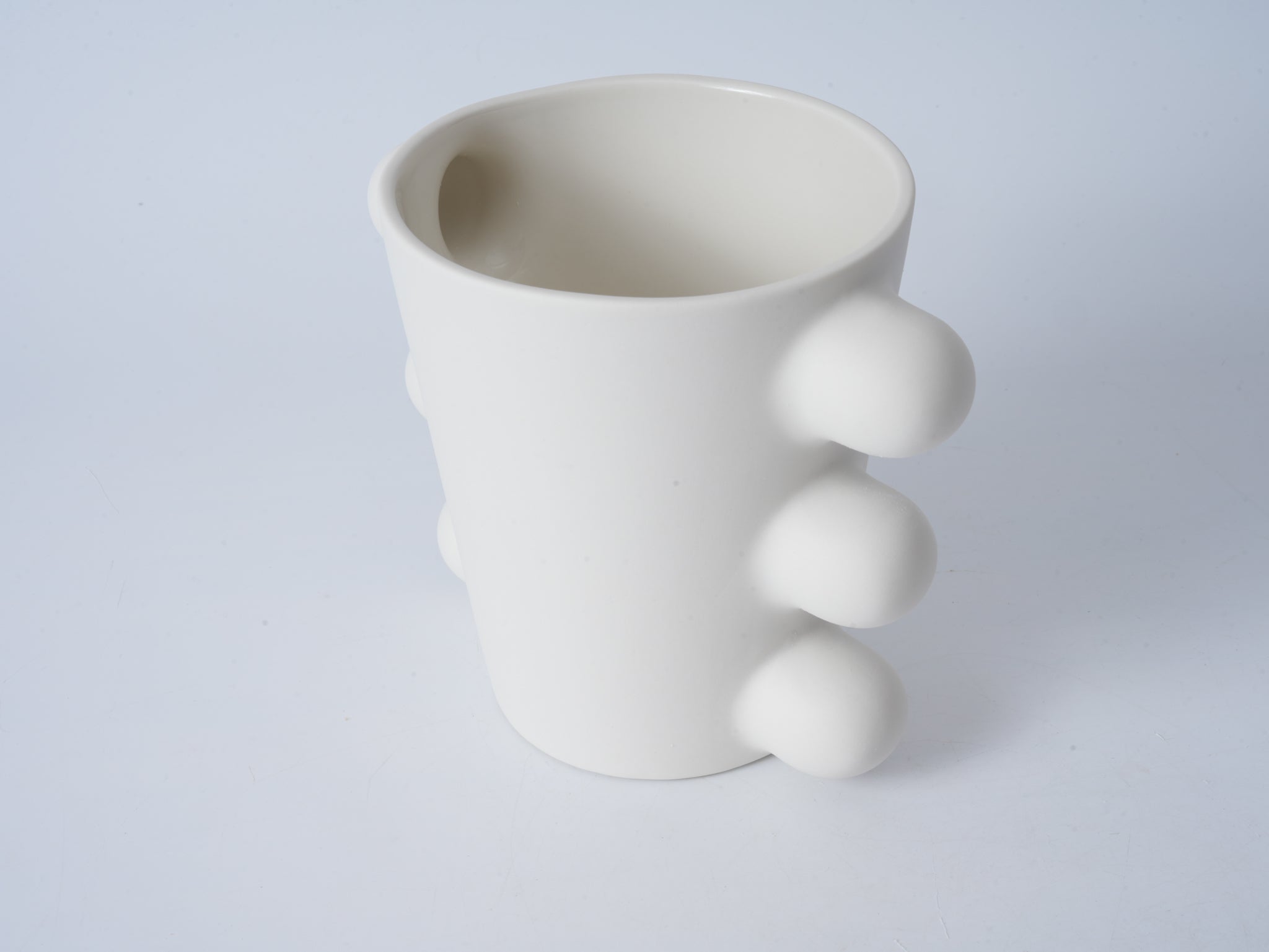 Volleyball-Inspired Vase – Unglazed Short Version