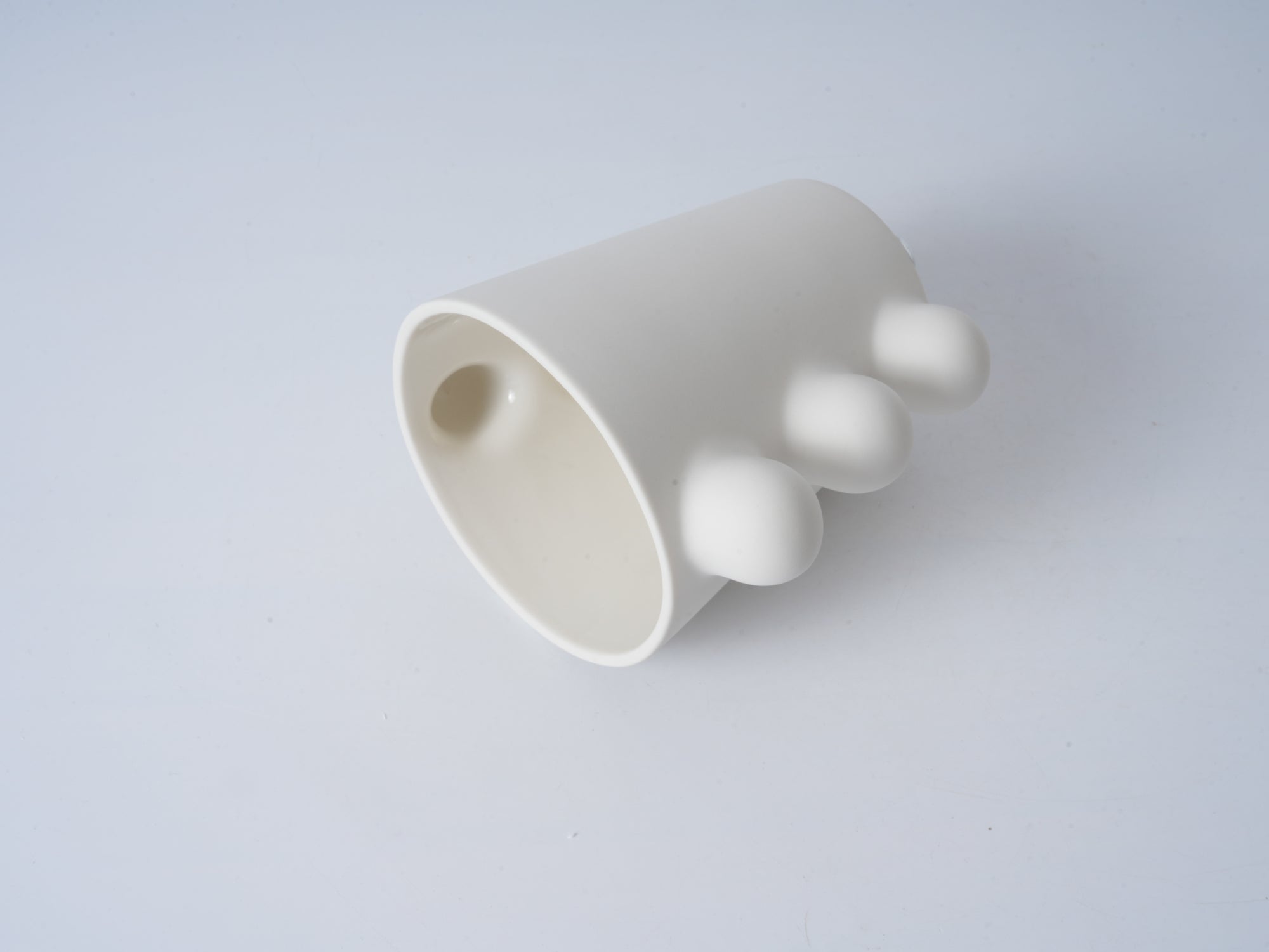 Volleyball-Inspired Vase – Unglazed Short Version