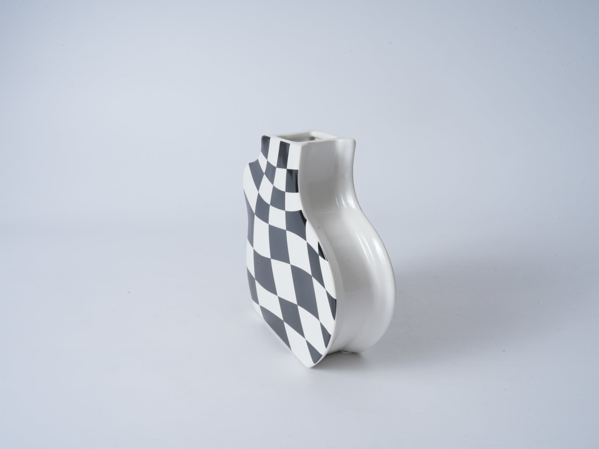 Classic Black Small Checkerboard Pattern Planter