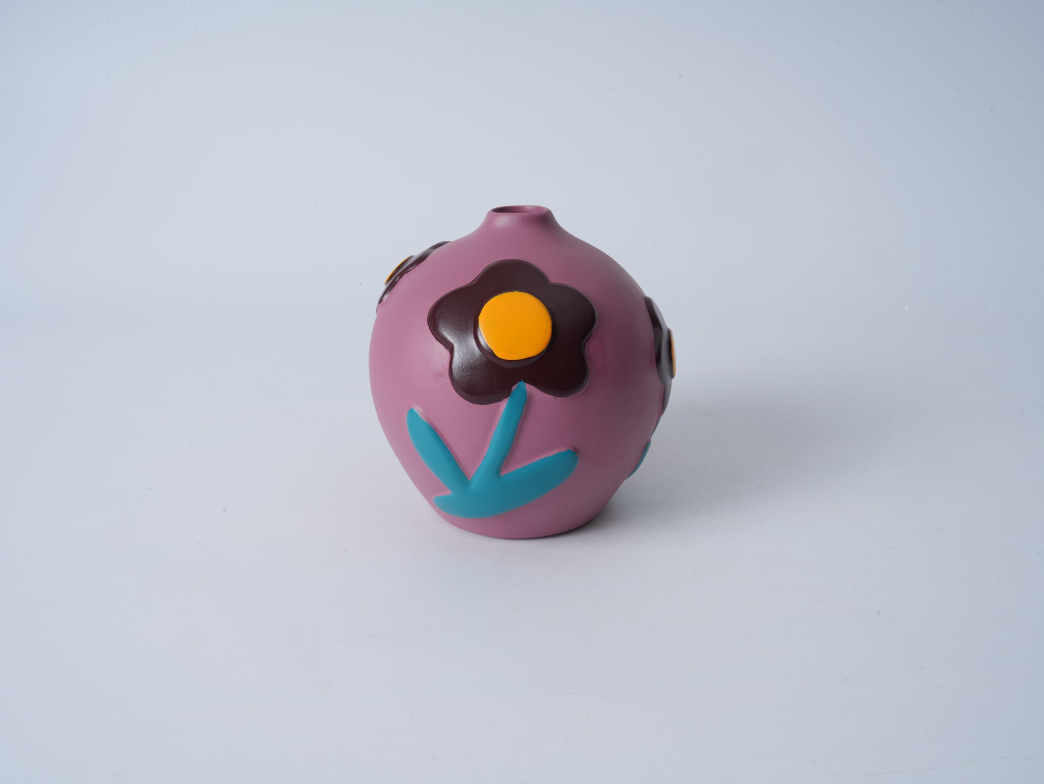 Hand-Painted Ceramic Vase – Small Daisy