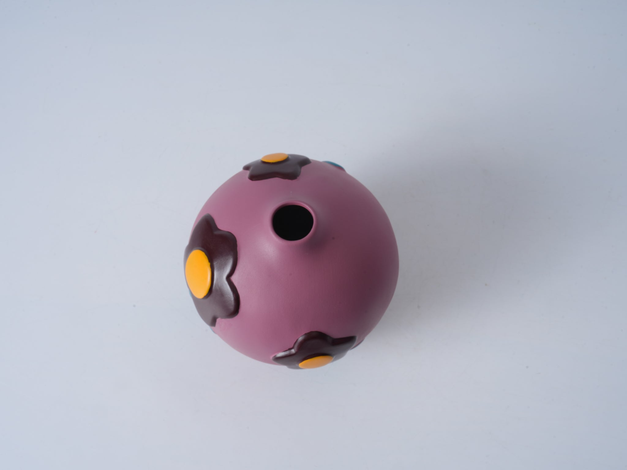 Hand-Painted Ceramic Vase – Small Daisy