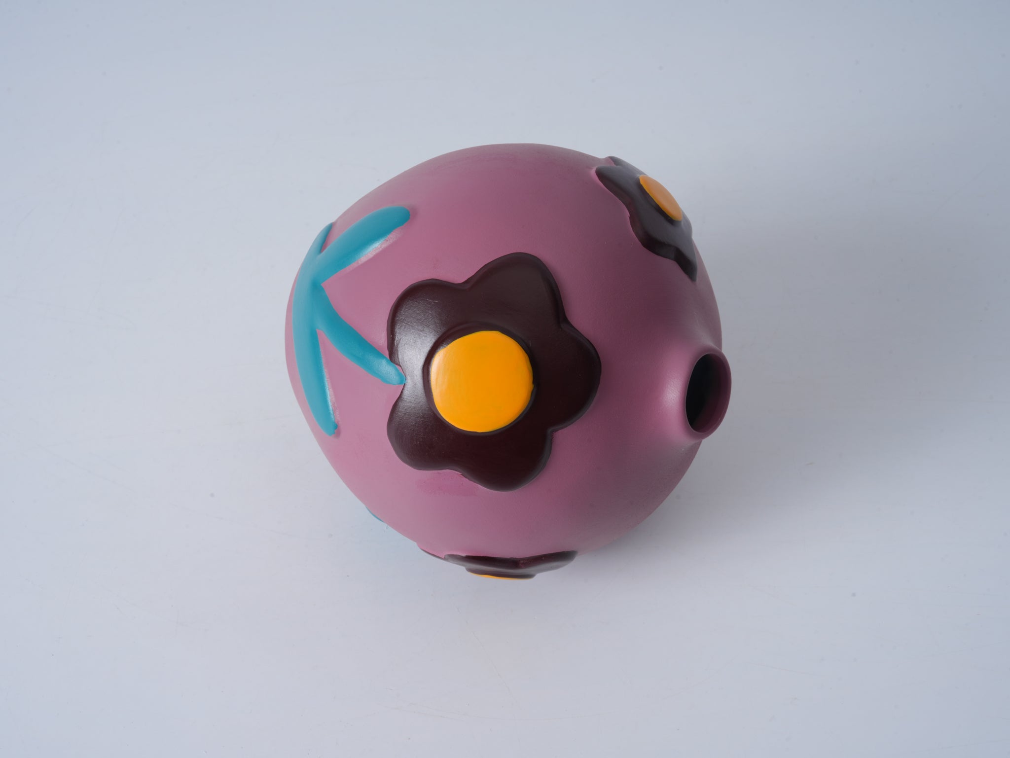 Hand-Painted Ceramic Vase – Small Daisy