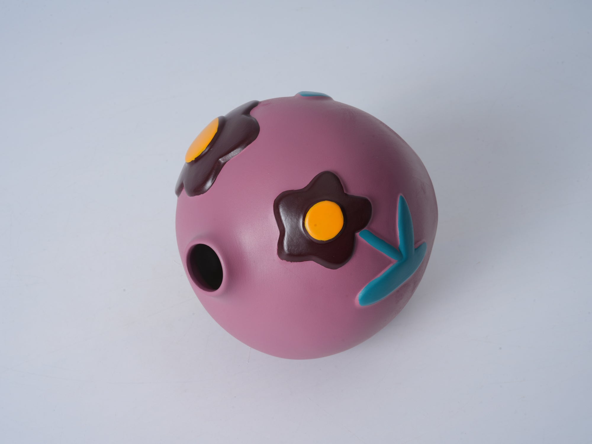 Hand-Painted Ceramic Vase – Small Daisy