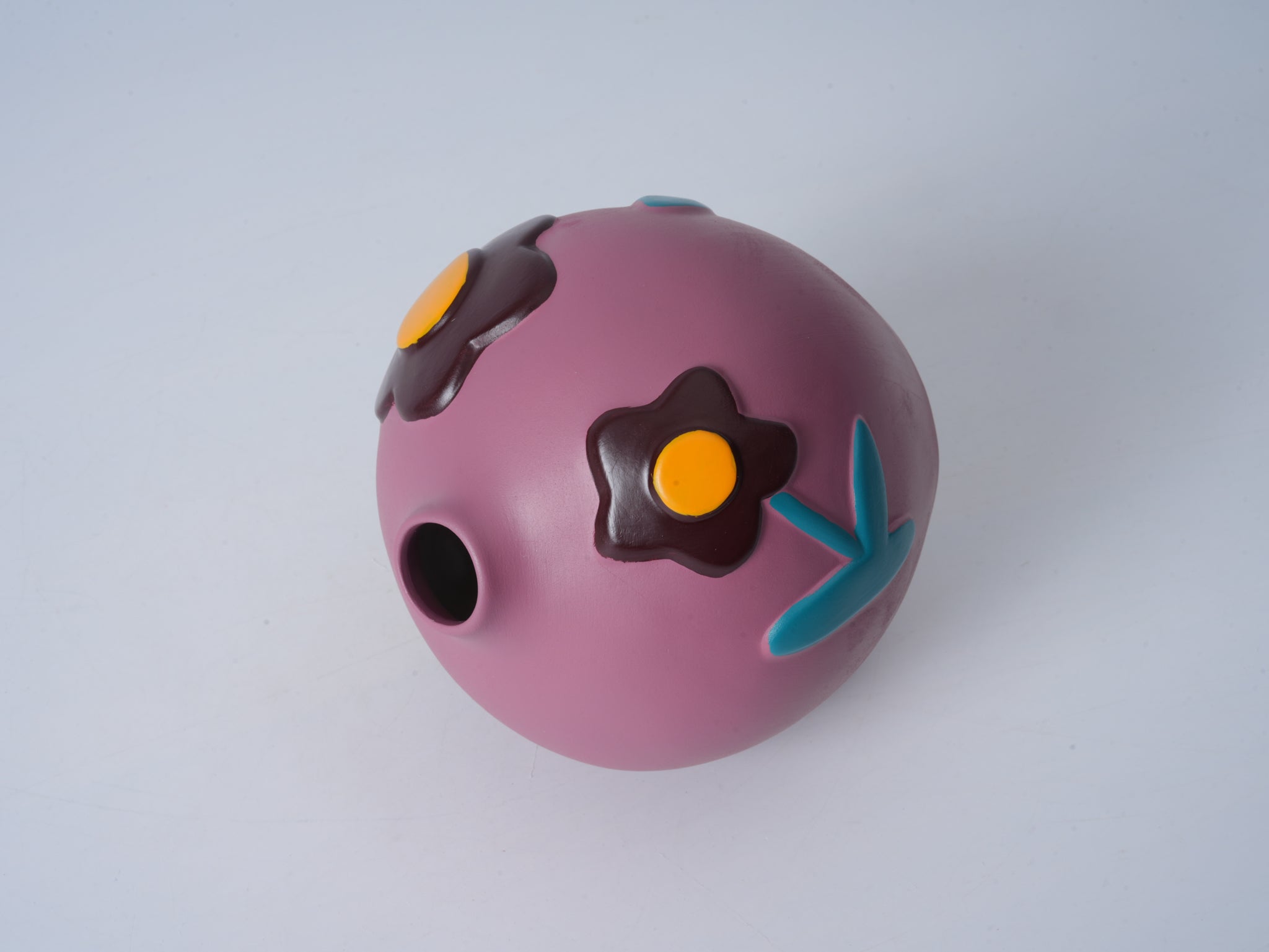 Hand-Painted Ceramic Vase – Small Daisy