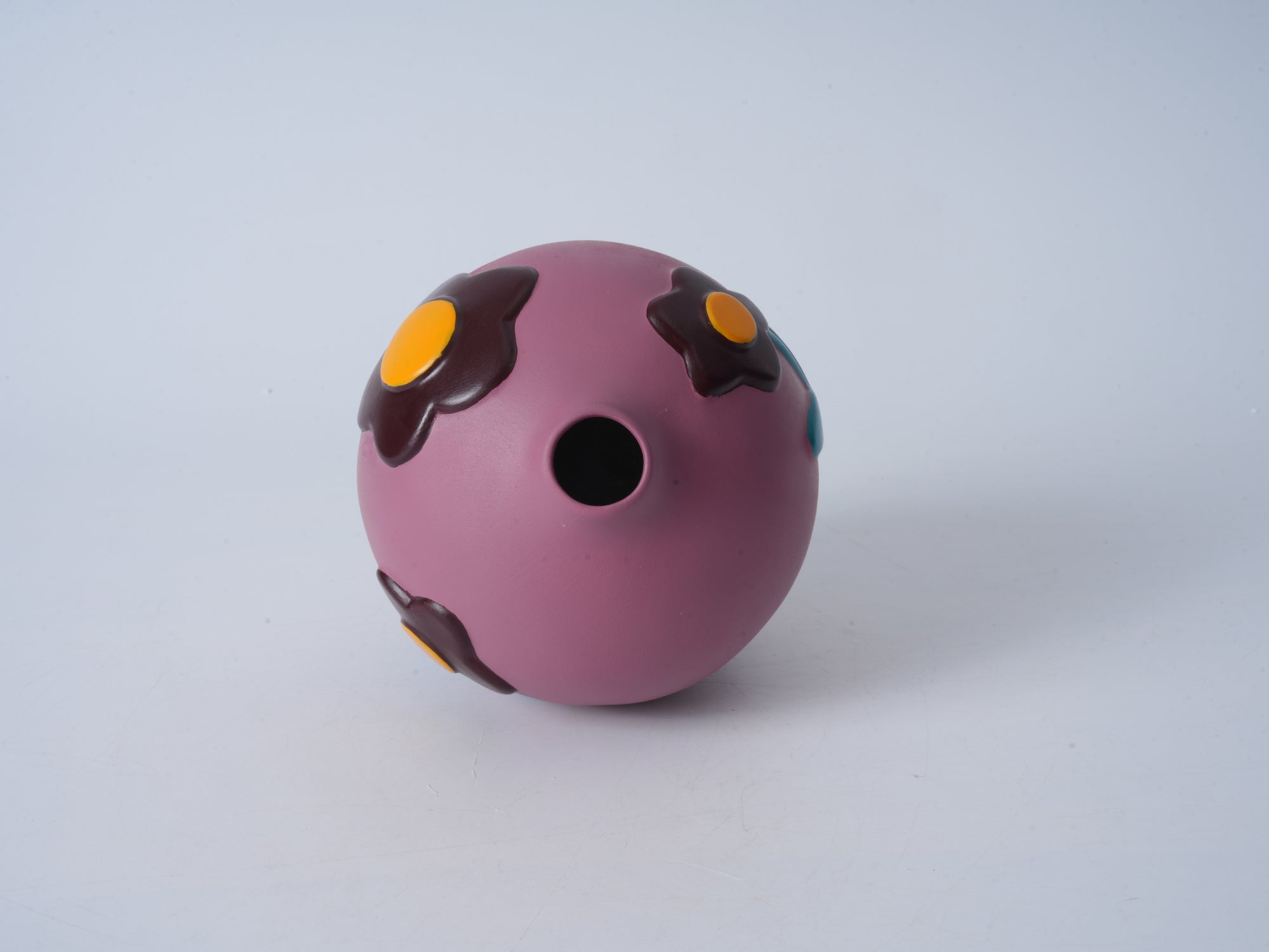 Hand-Painted Ceramic Vase – Small Daisy