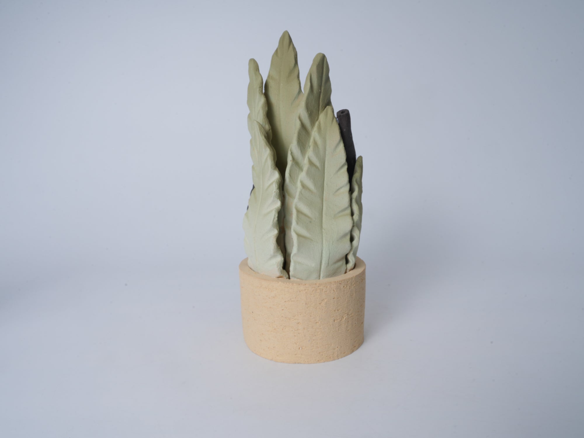 Hide-and-Seek Potted Plant Figurine (Black Cat)