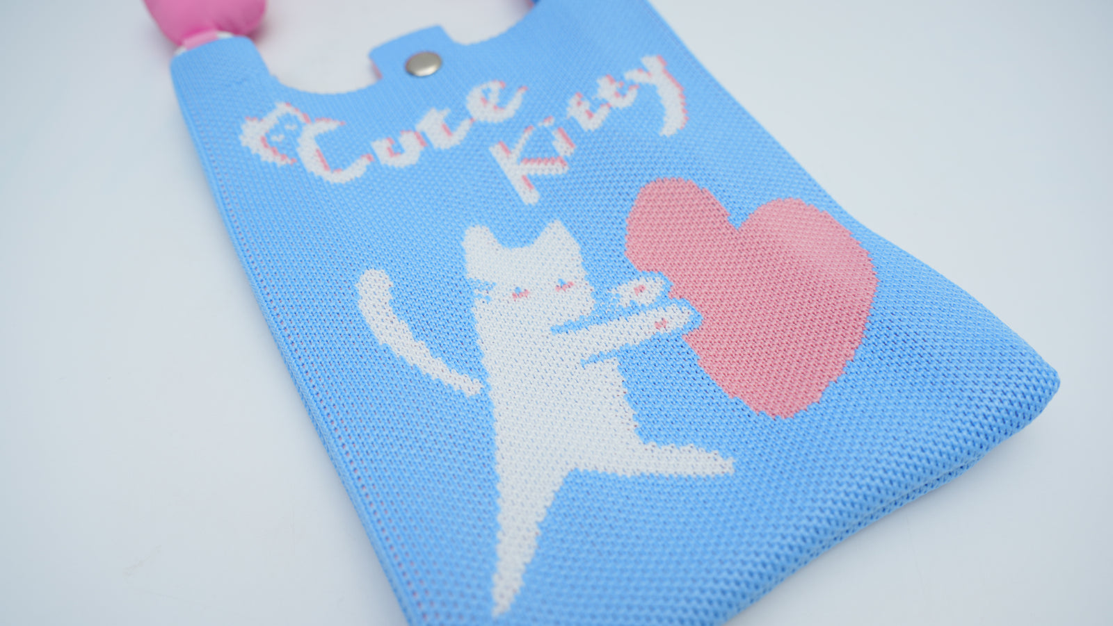 Knitted Phone Pouch – Heart Cat