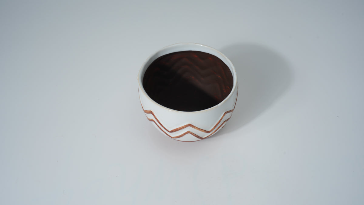 Ceramic White Base Red Mountain Pattern Planter