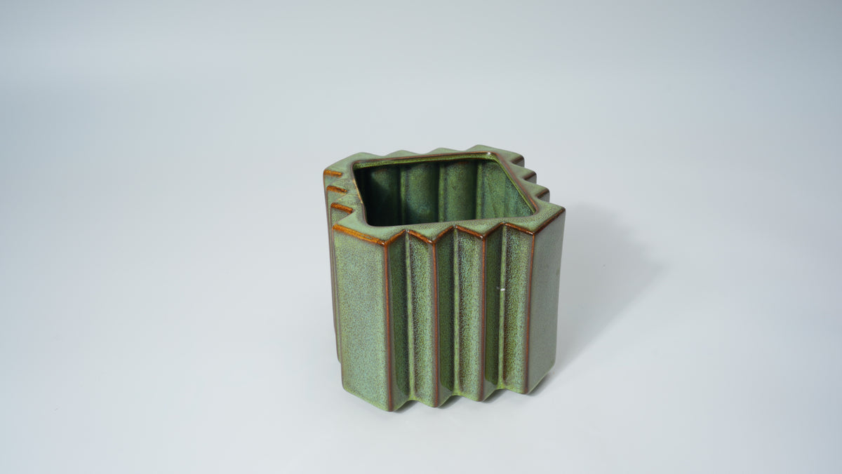 Ceramic Vertical Surface Planter – Large