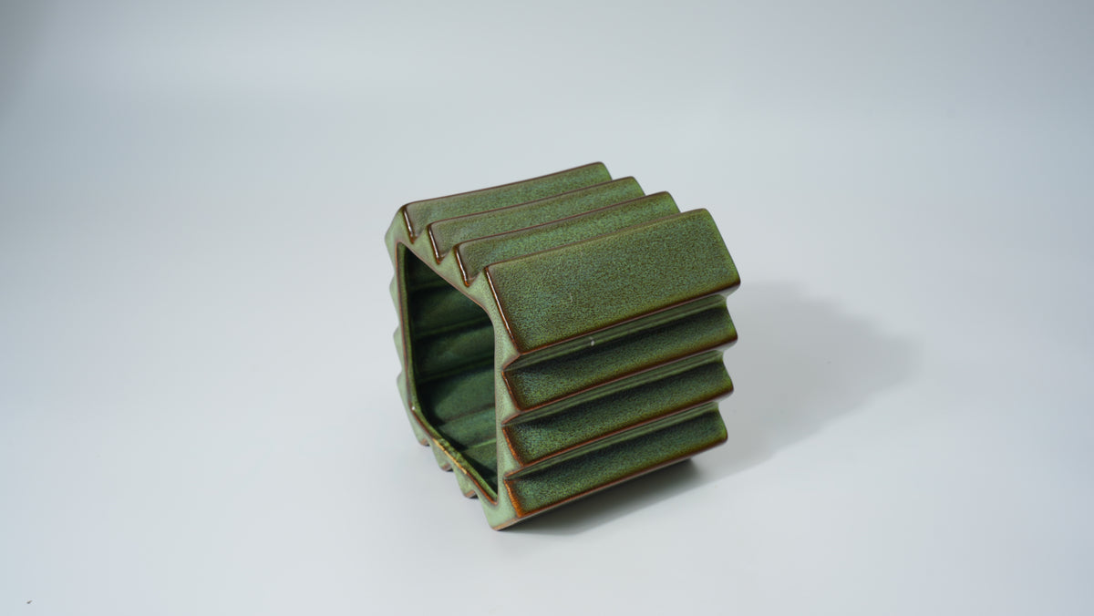 Ceramic Vertical Surface Planter – Large