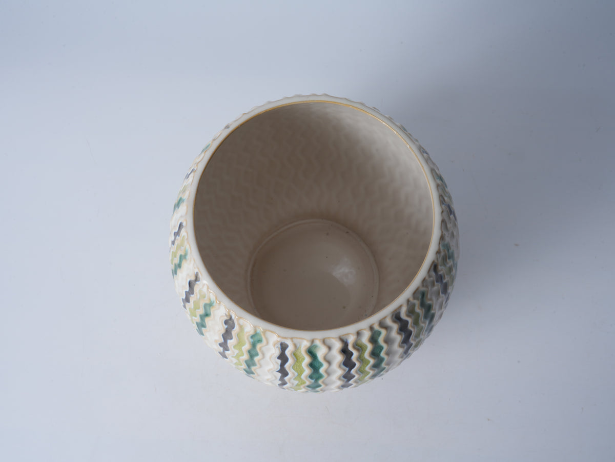 Ceramic Wavy Line Curved Belly Planter