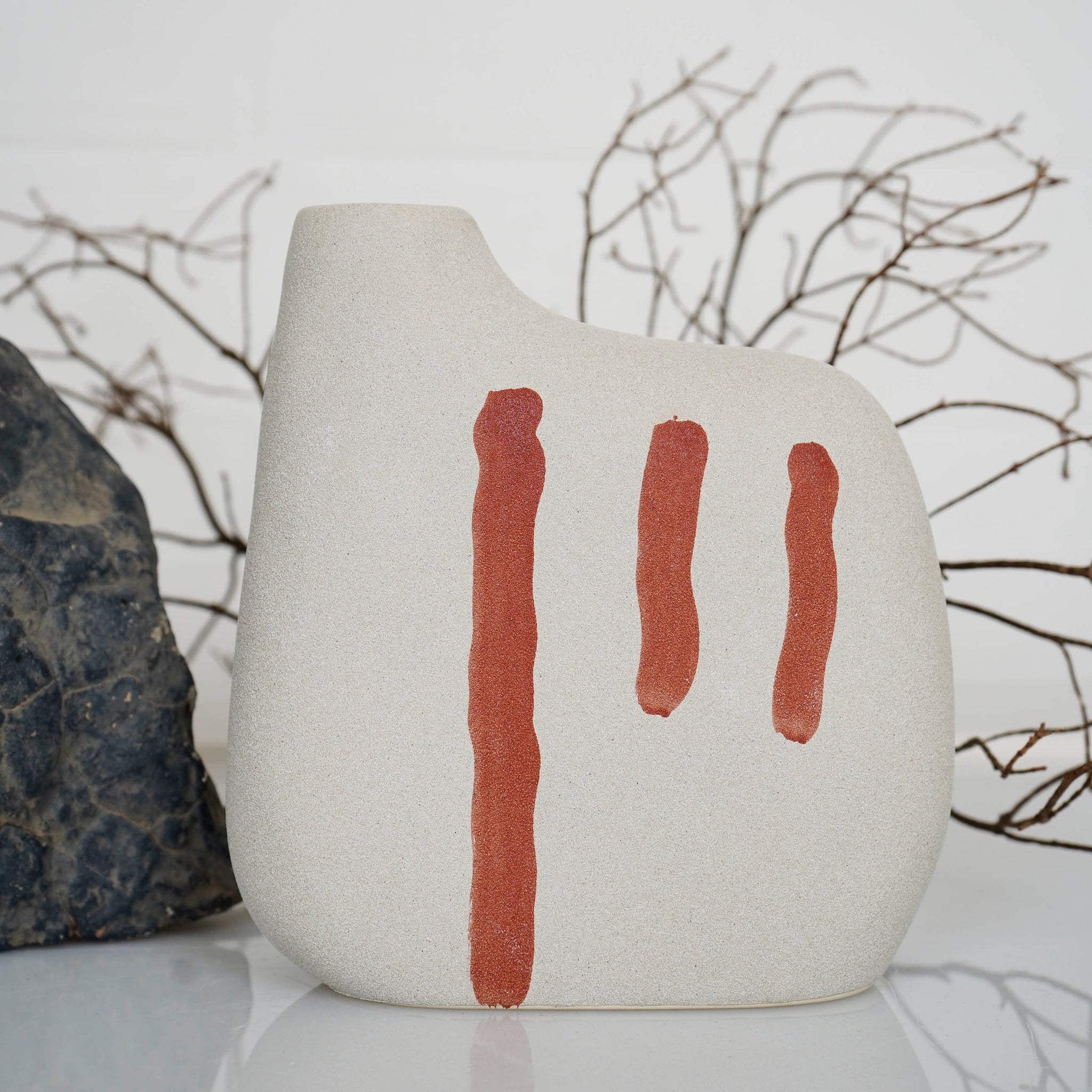 Ceramic Vase 1 Flower Beige with Red Picture