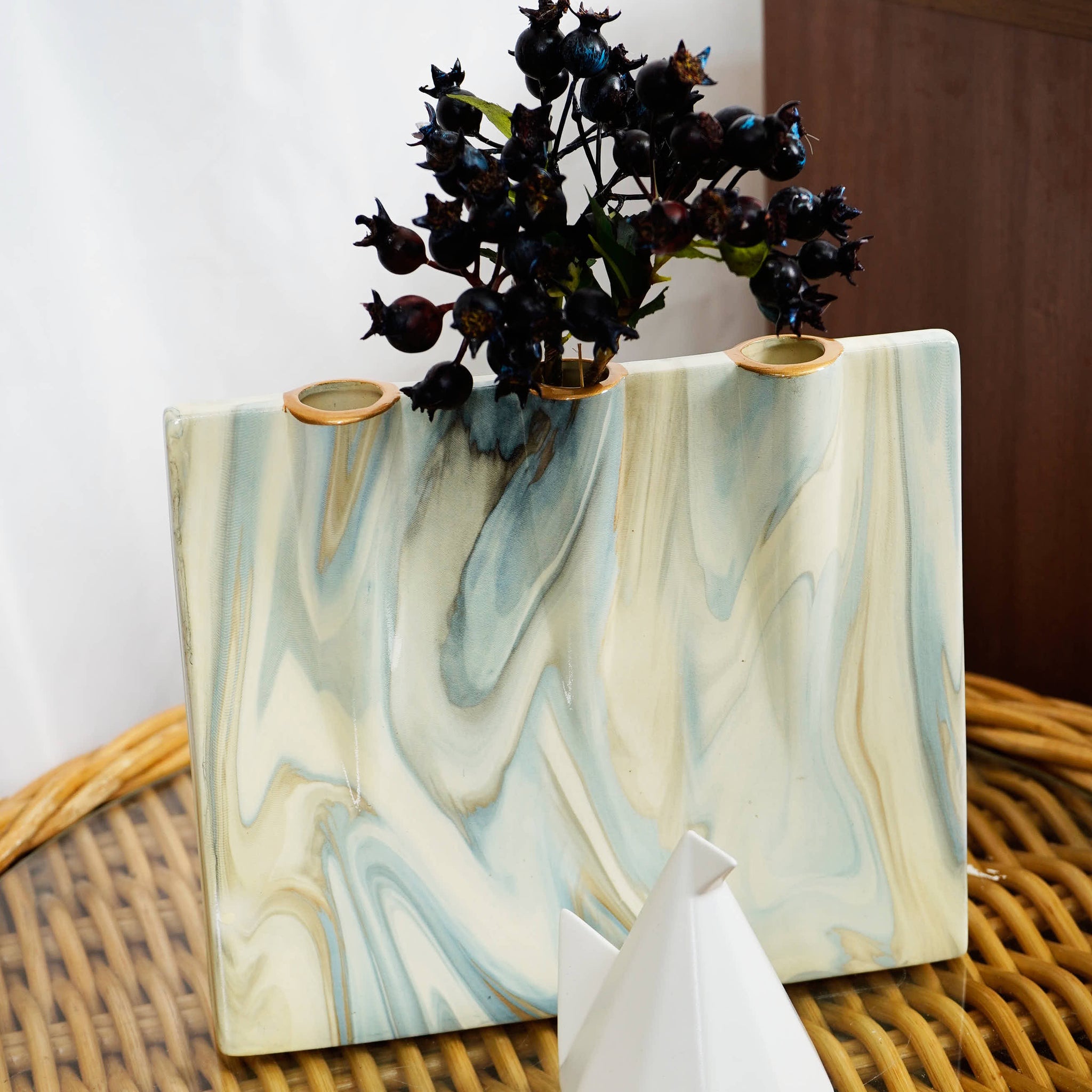 Ceramic Vase face blue white 26×4.5×22