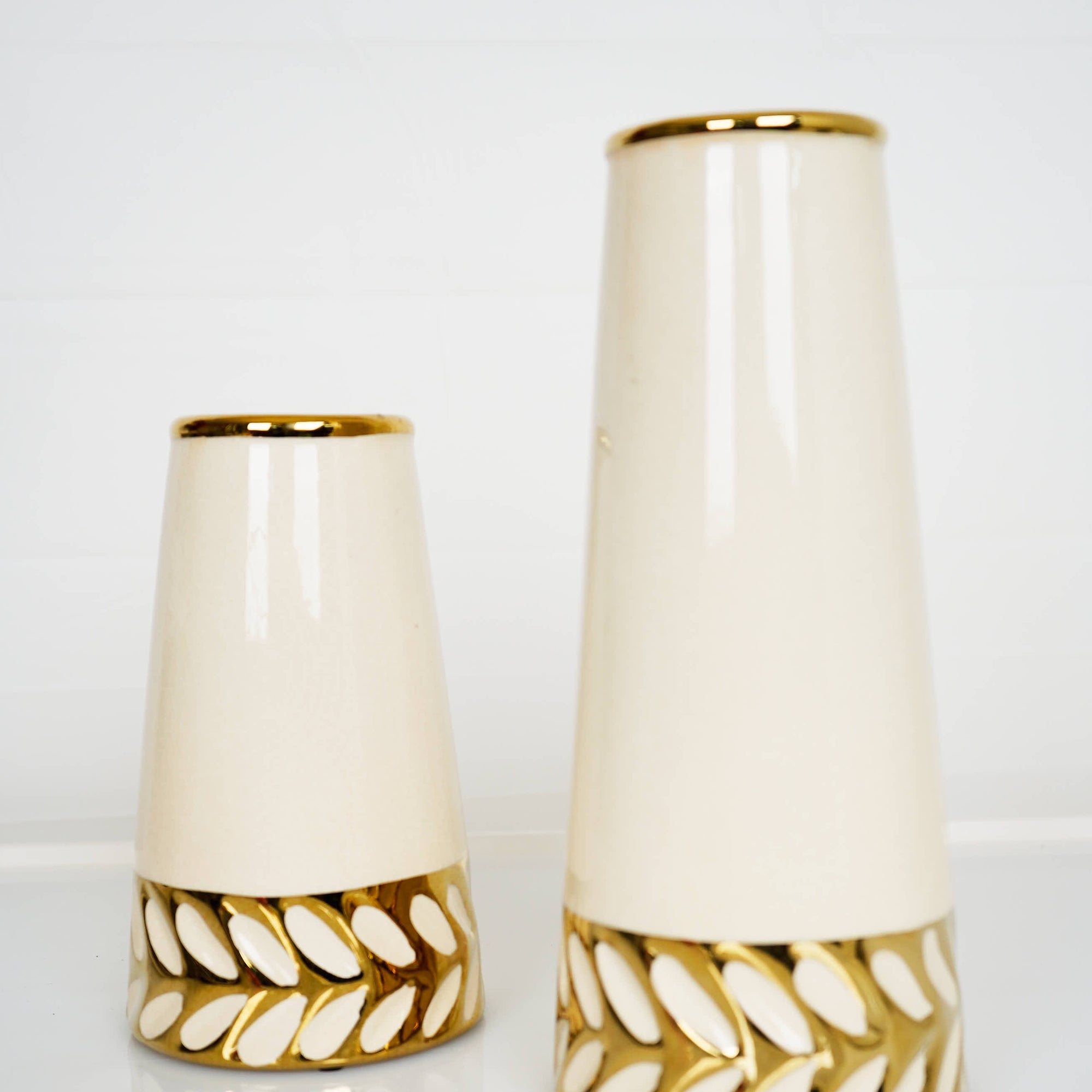 Ceramic vase beige tall