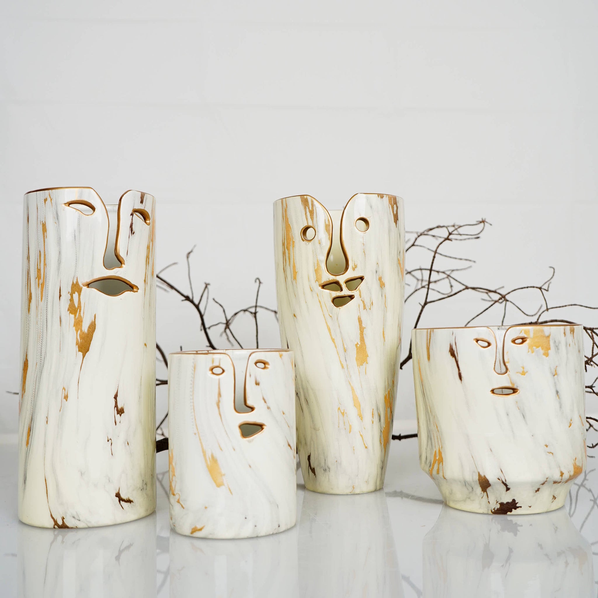 Ceramic Vase face blue white 26×4.5×22